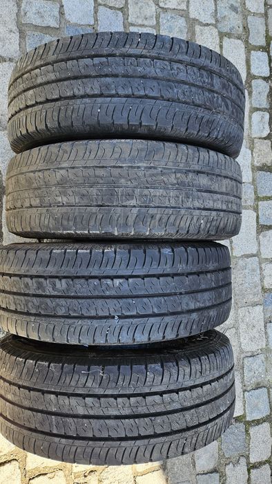 Goodyear Efficient grip cargo 215 65 R16C