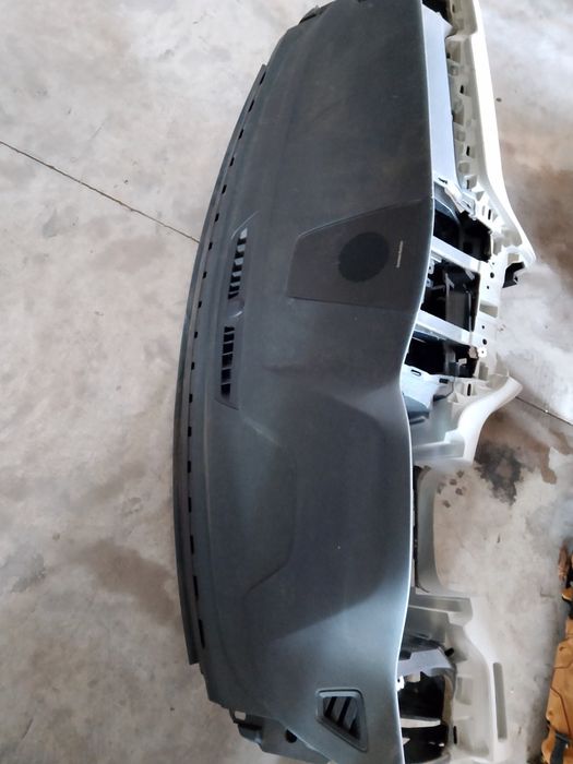 Арматурно табло за Волво хц60.2023г