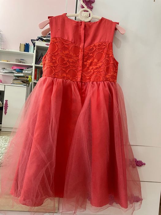 Яркое платье для девочек