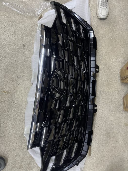 Hyundai Custin кузовные запчасти