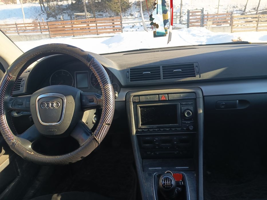 Vând audi A4.b7 .1.9