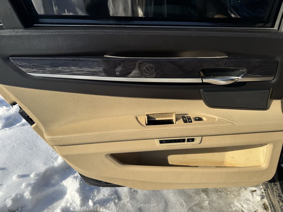 Interior bmw f02 cu masaj incalzire bancheta spate