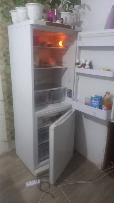Продам холодильник