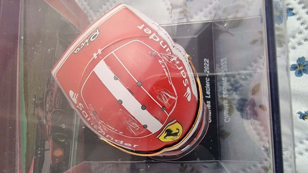 Charles Leclerc helmet 2022 season 1:5 spark