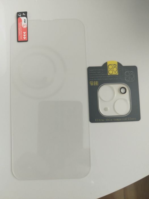 Комплектт от протектор за дисплей и камера за Iphone 13, 13 mini, 14,