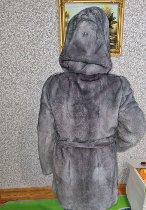 Продам норковую шубу