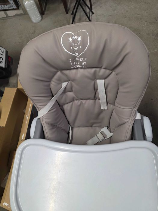 Столче за хранене Жирафчето Софи