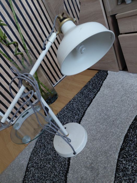 De vanzare veioza metal