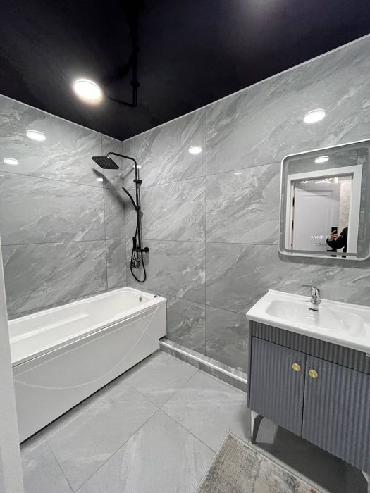 3 xonalik 7 etaj 90kv  kritiy rinok
8 etajlik dom lift bor
 Adres Krit