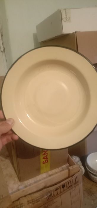 Тарелки эмалированные