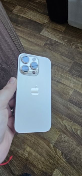 Iphone 16 Pro, utilizat cateva luni, stare ca nou, baterie originala