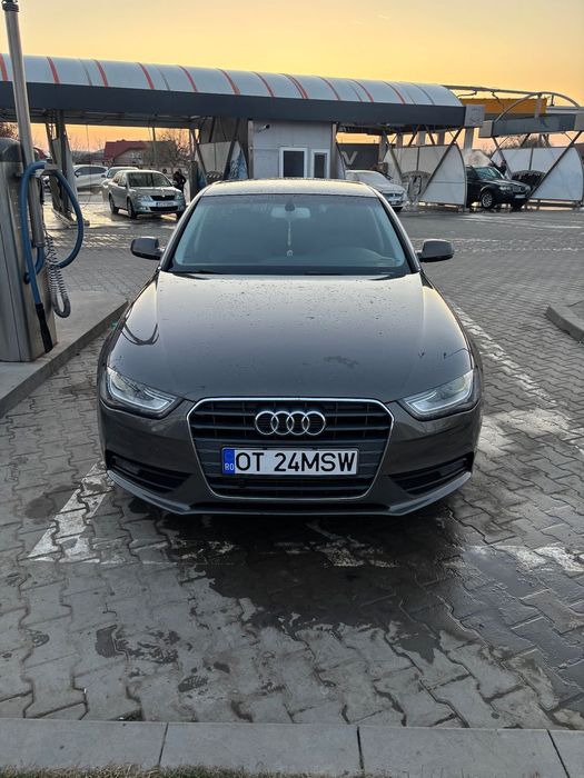 Audi A4 Limuzina Audi a4 b8.5 2013 2.0tdi 177 cai, cutie de viteze automata multitronic
