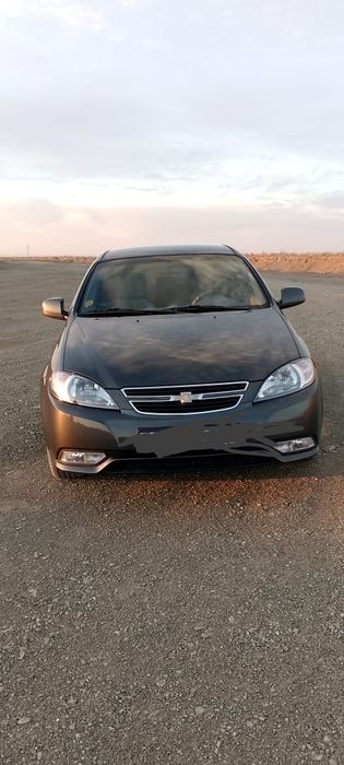 Gentra moshinasi sotiladi ZARAFSHON