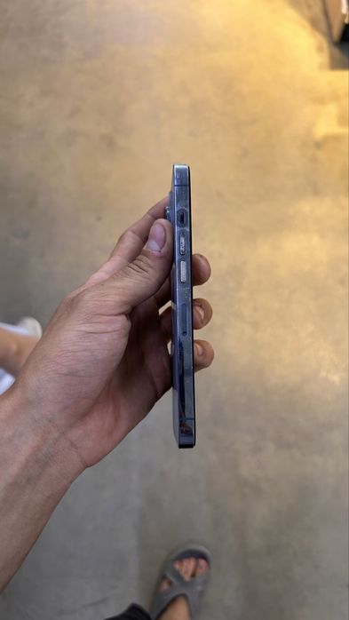 Продаю 13 pro 256 gb
