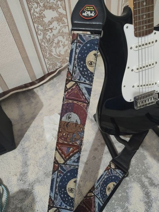 Электрогитара Fender Squier Stratocaster