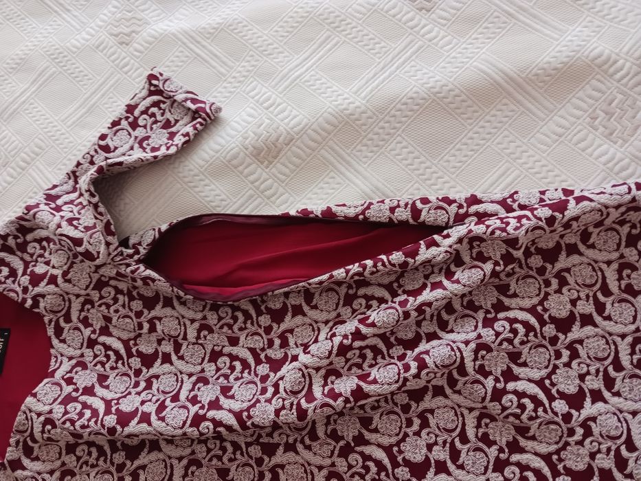 Официална елегантна рокля
25 лв
12,78 €