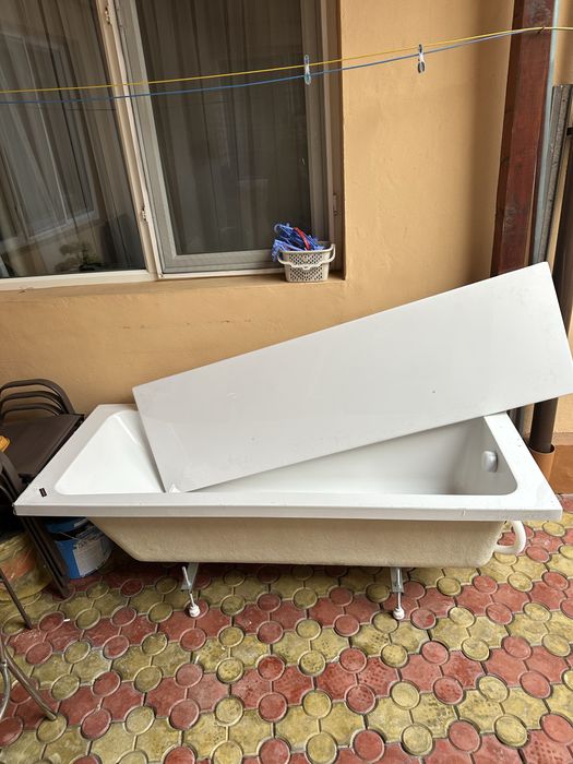 Cadă baie completa cu suporti,mască frontală si sifon scurgere