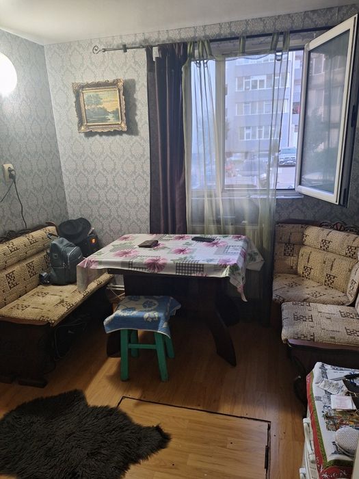 Apartament de vanzare 2 camere 54 m plus beci 17 m