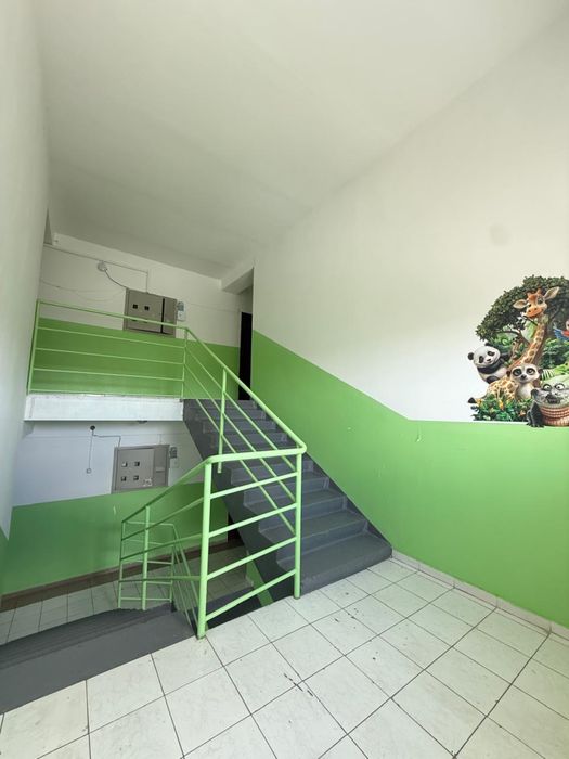 Иле 30/2 продается квартира 2-х ком  63 школа
