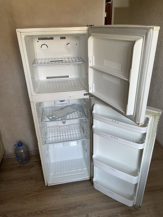 Продам холодильник Б/у, не дорого