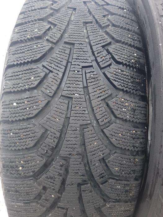 Продам шины 225/55/17 нокиа