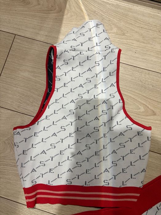 Дамски сет от машинно плетиво