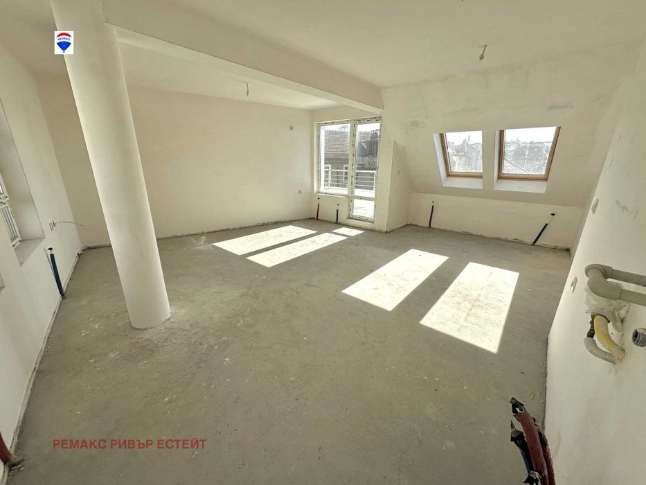 Продава се Тристаен апартамент в Русе, Център - 129 кв.м за 786 €/кв.м - Снимка #1