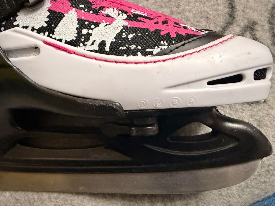 Кънки за лед регулируеми 30-33за деца