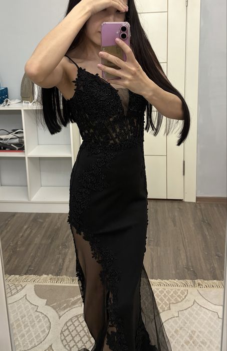 Шикарное вечернее платье