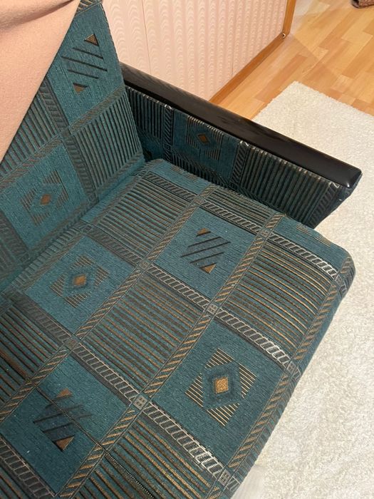 Даром  диван б/у