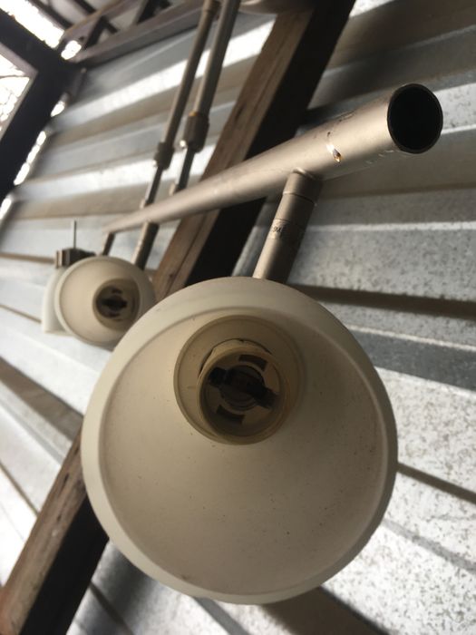 Продам люстру