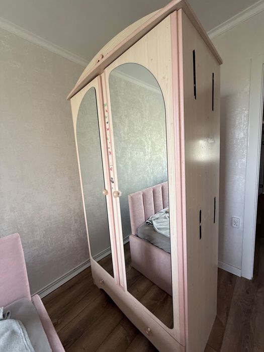 Детский шкаф  и матрац б/у