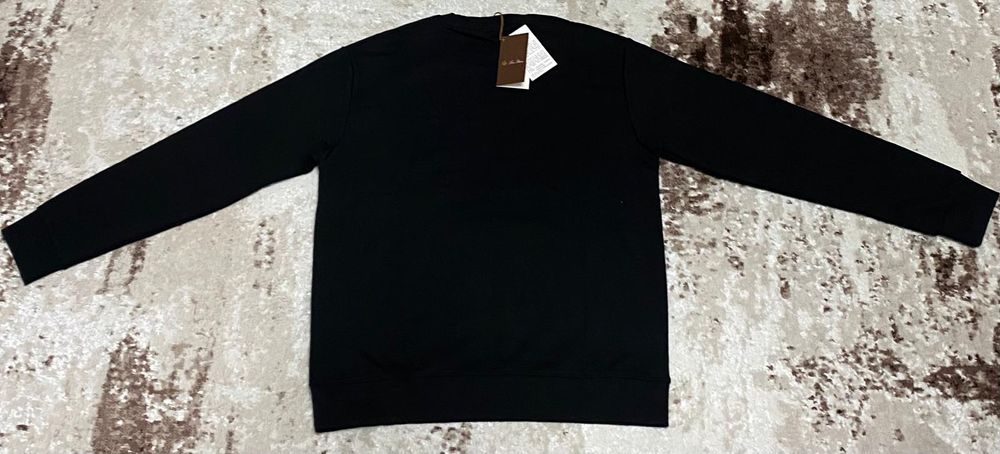 Vând bluza noua de bărbați