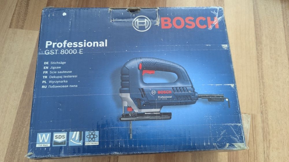 Лобзик Bosch GST8000E Professional