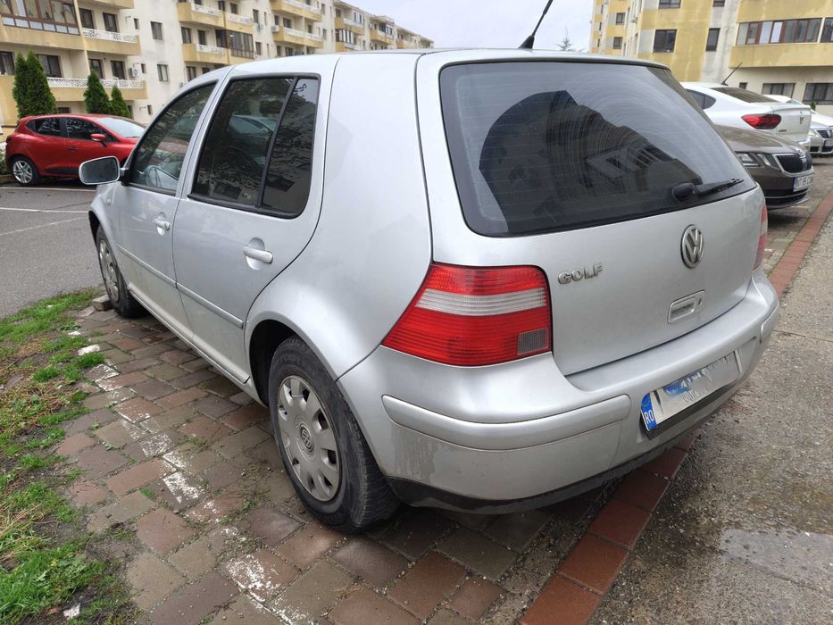 Volkswagen Golf 2003 benzină, 704 € — imagine 4