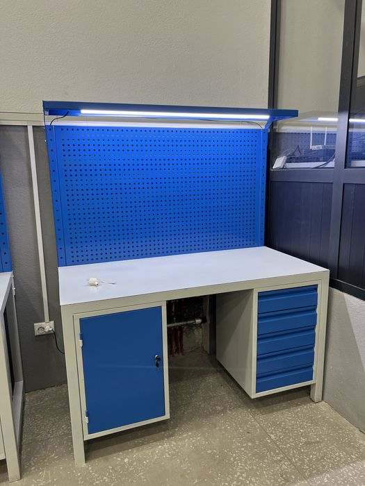 Верстак слесарный