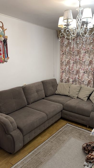 Продам диван срочно