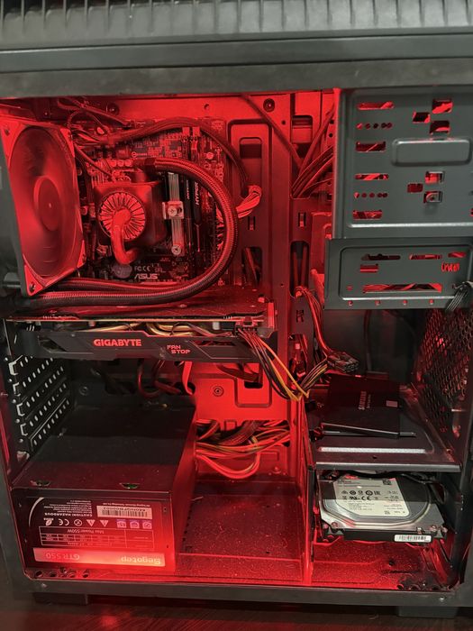 Гейминг Компютър