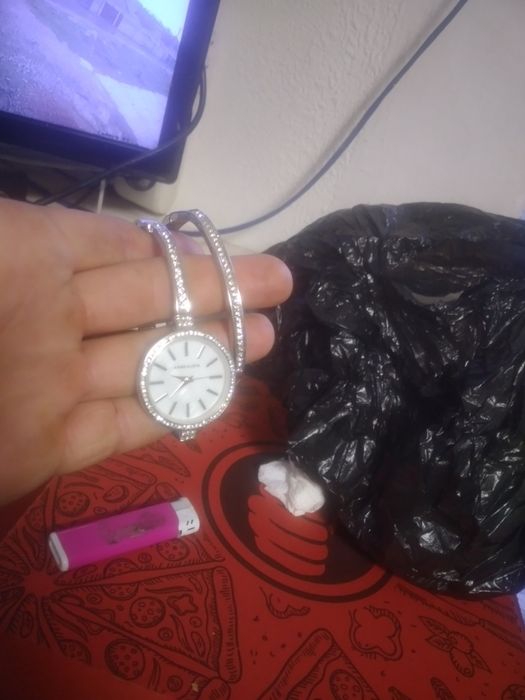 Женские нв ручные часы +брослетом