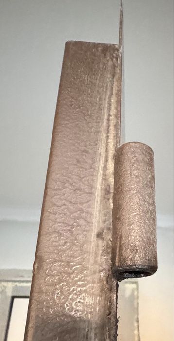 Продается метталическая дверь