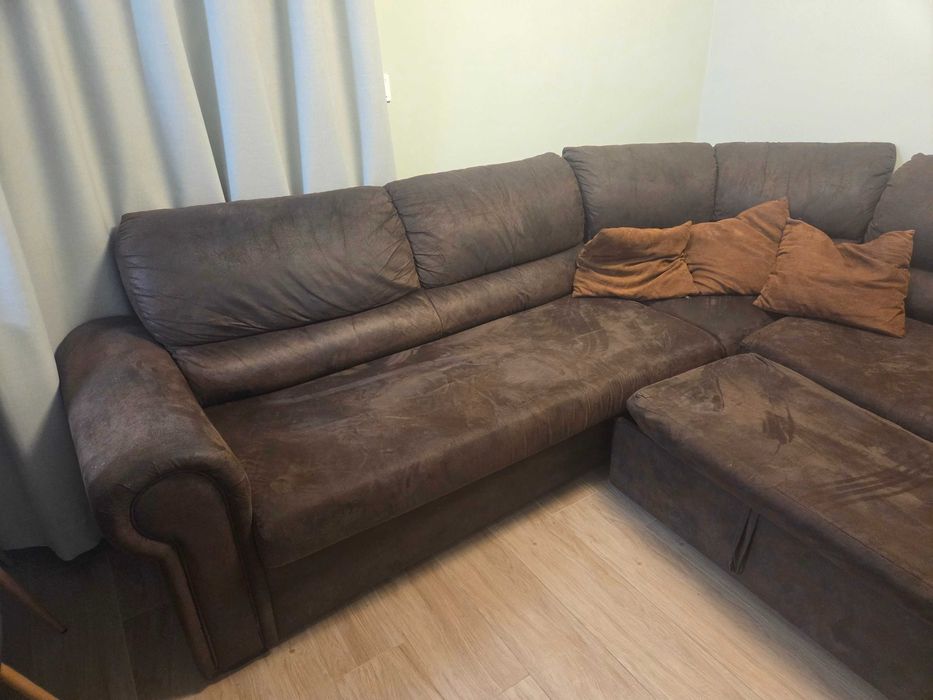 Разтегателен диван