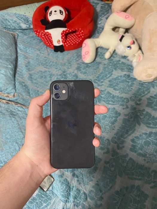 Айфон 11 64гб в хорошем состояний