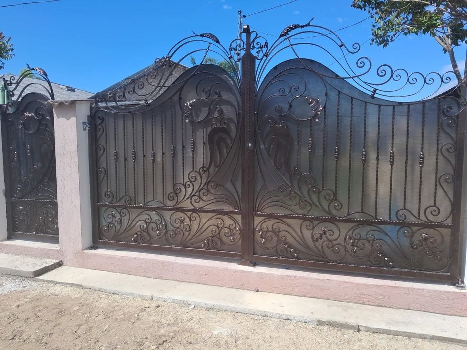 Porți din fier forjat