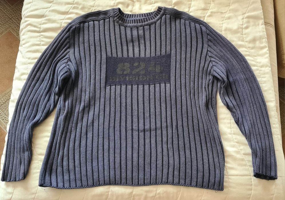 мъжки пуловер M размер