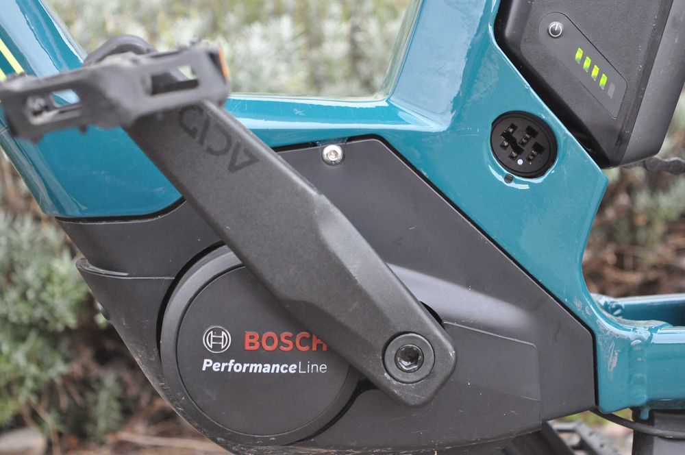 Cube Compact Sport Hybrid 500-компактен електрически велосипед