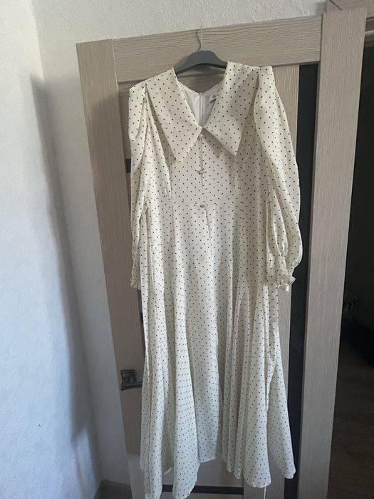 Платье наарядное легкое