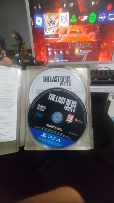 Vând the last of us 2 varianta PREMIUM