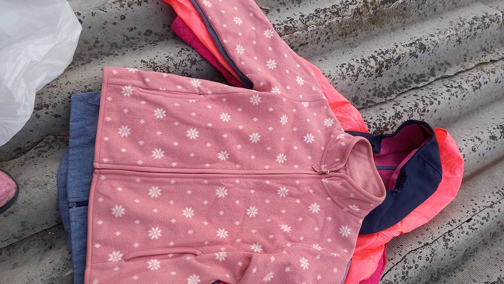 Вещи на девочку .