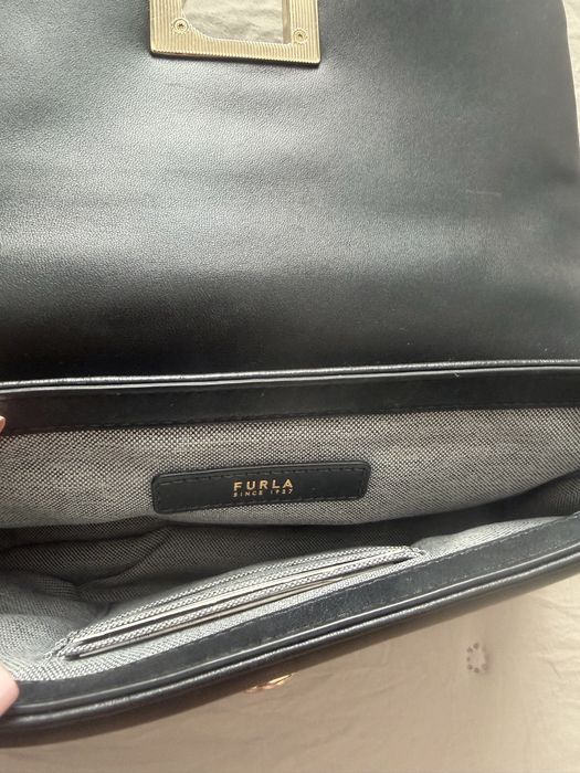 Furla дамска чанта в черен цвят от естествена кожа