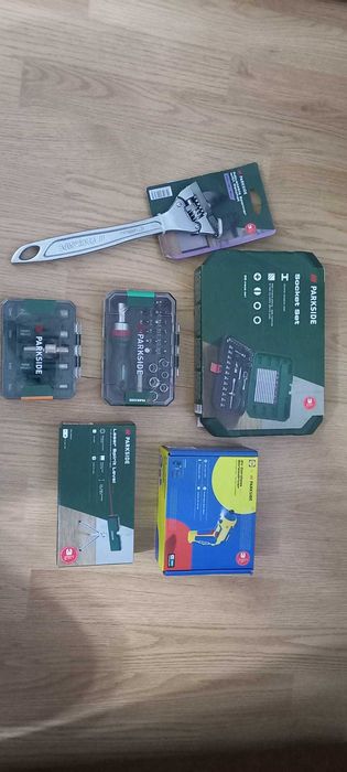 Nivele laser ,truse Parkside ,noi ,sigilate